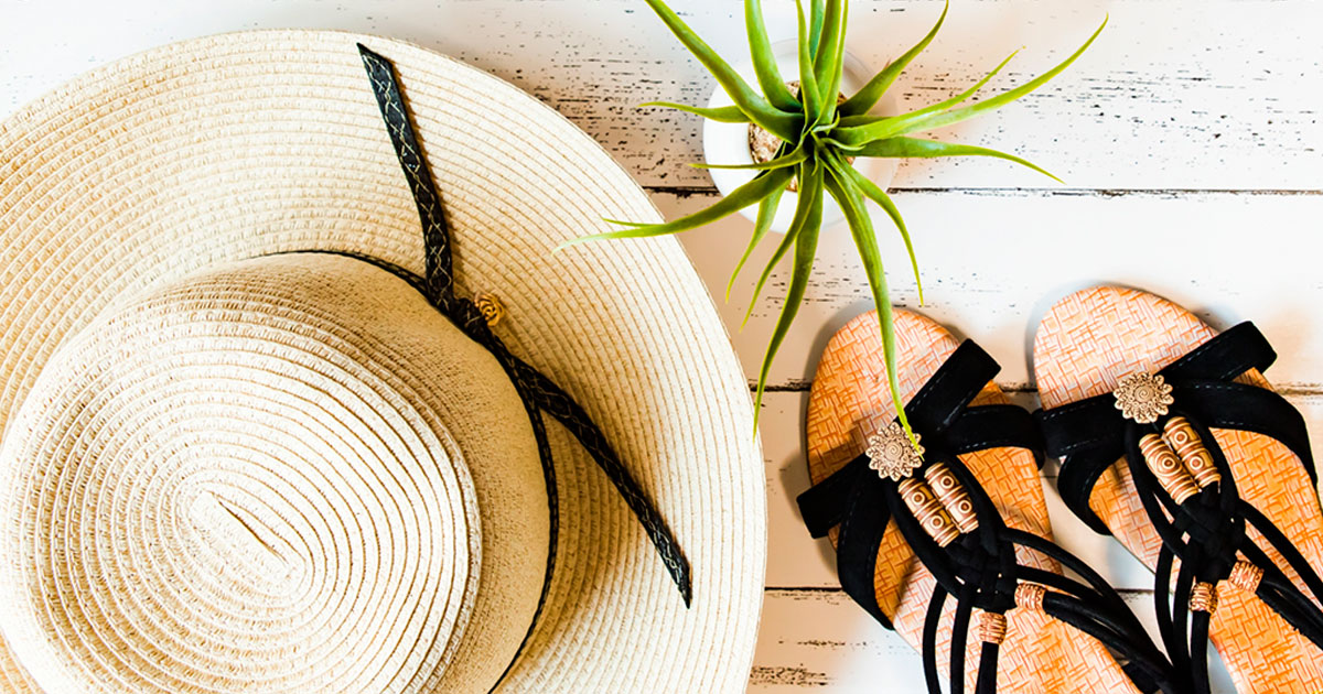 【日焼け防止＆暑さ対策重視】女性の夏の帽子の選び方！種類や素材は？